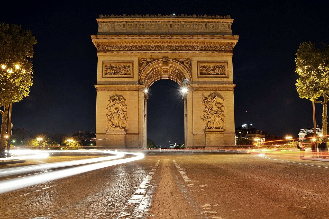 دليلك السياحي لزيارة معلم باريس الشهير قوس النصر ويكي ديف Wikidiv